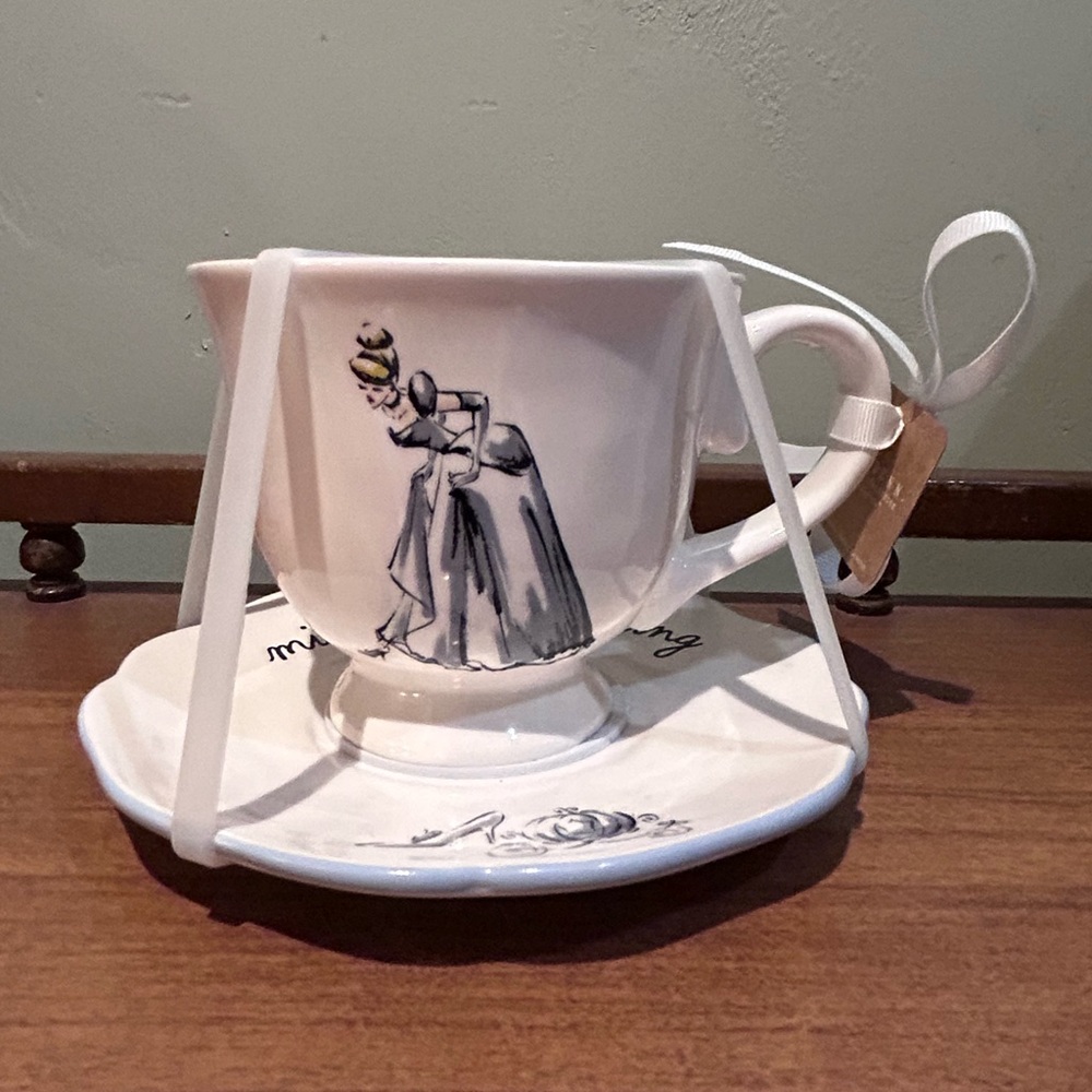 Cinderella Ceramic Teacup And Saucer Made By Rae Dunn Disney Princess Collection